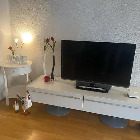 Joline Private Guest Apartement Studio 45M2 Nidau Exterior photo